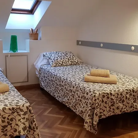18 Torres Alfonso Attic Apartamento *