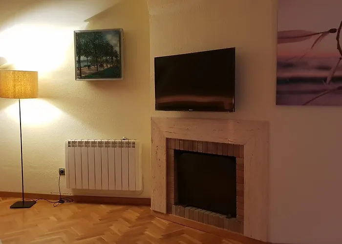 18 Torres Alfonso Attic Сарагоса